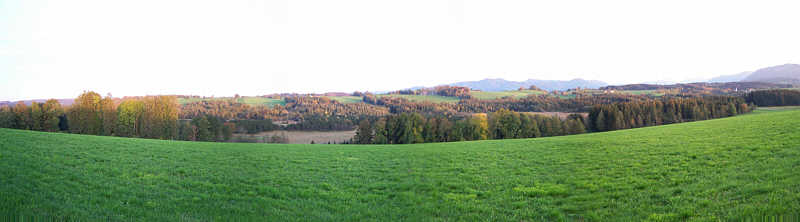 Voralpenpanorama im Herbst